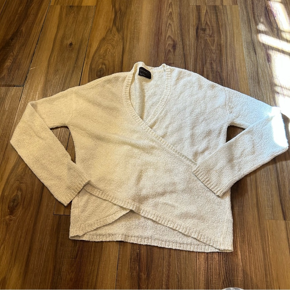 Free Press white sweater long sleeve top size small